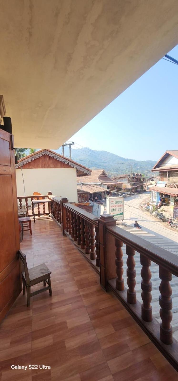 Thip Phavanh Guesthouse Pakbeng Exterior photo
